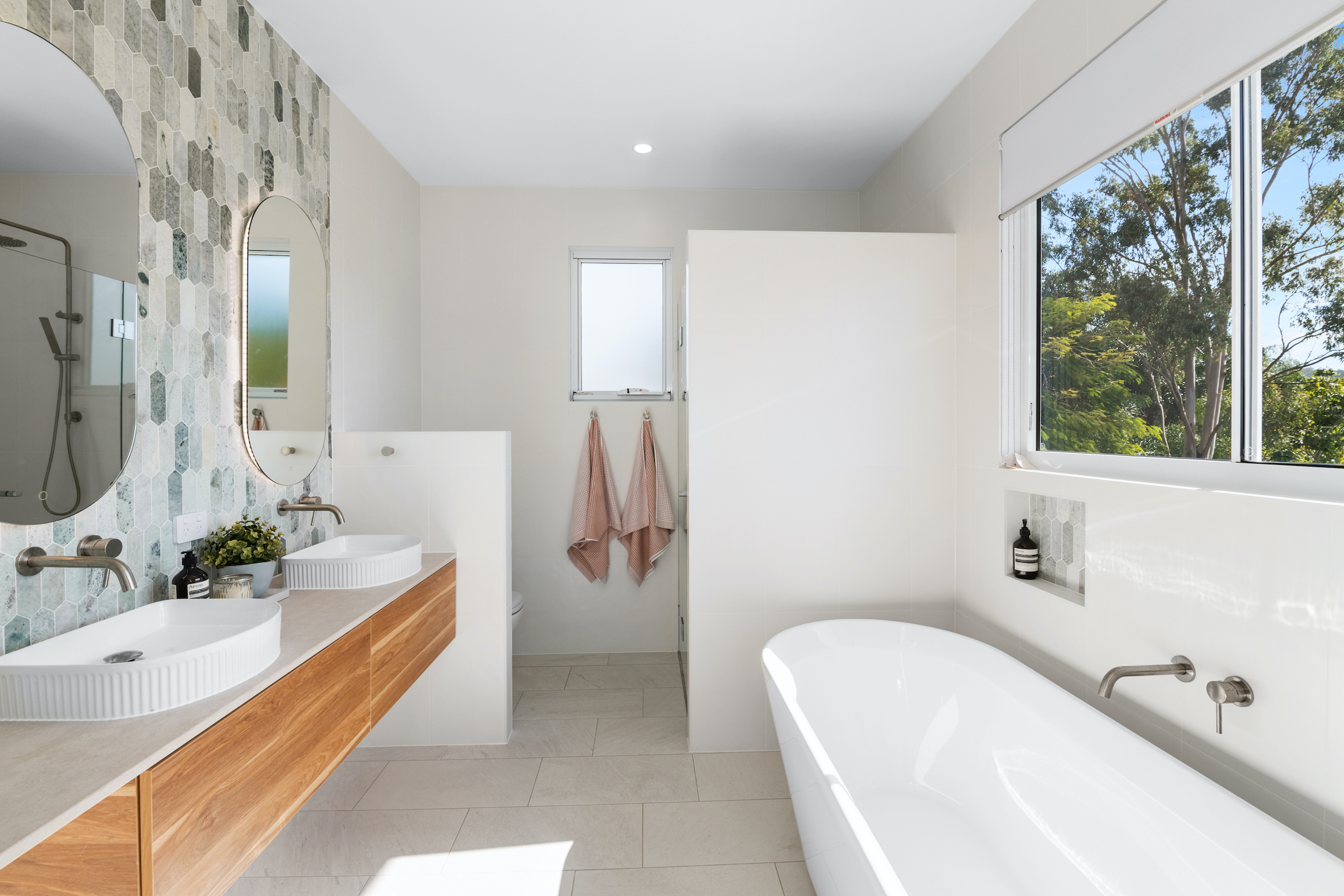 147JUB_ensuite_web 147 Jubilee Terrace ensuite